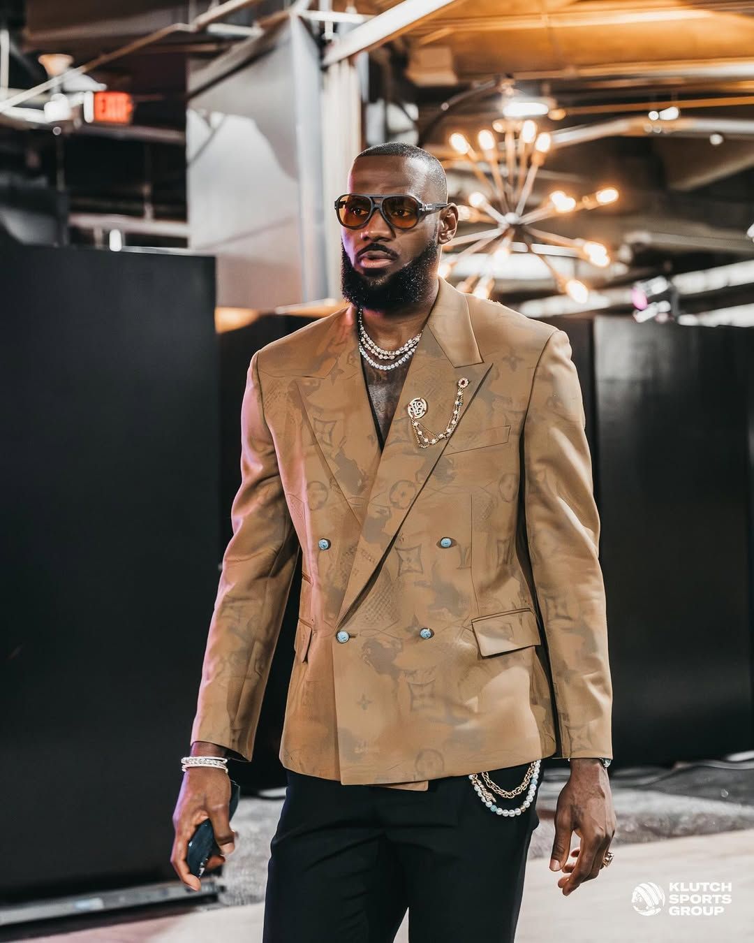 Com Michael Jordan e LeBron James, Forbes atualiza lista de bilionários