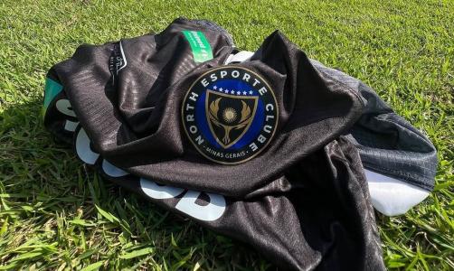 Camisa do North na Arena Credinor, em Montes Claros