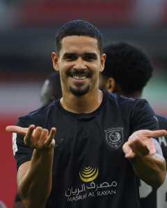 Lucas Veríssimo comemorando gol pelo Al-Duhail