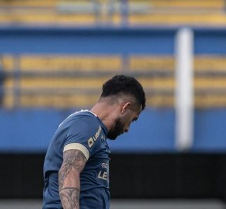 Robert Burbano deixa o Avaí após meia temporada