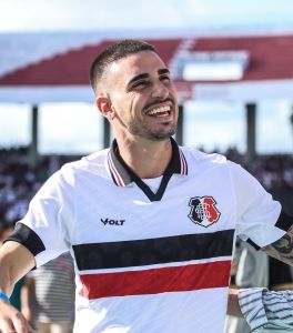 Thiago Galhardo, jogador do Santa Cruz