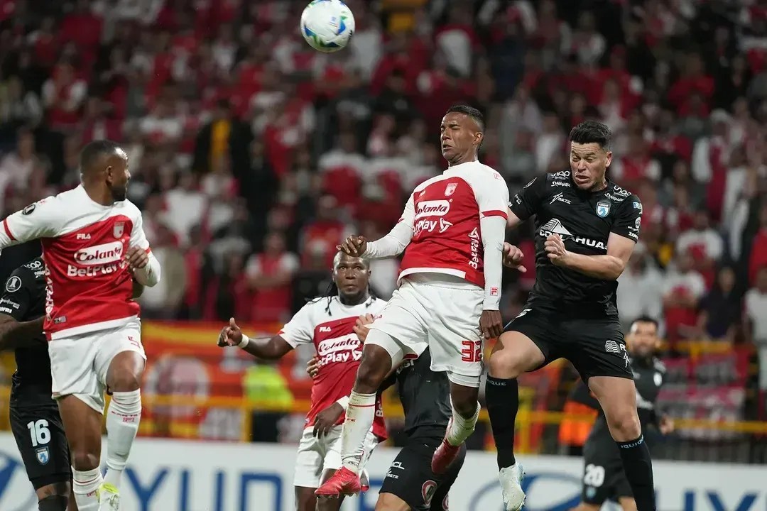 Deportes Iquique despacha Santa Fe nos pênaltis e avança na Libertadores