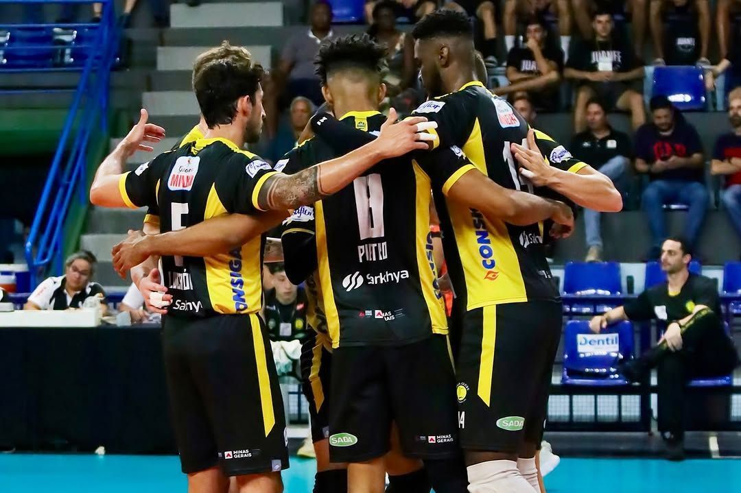 Praia Clube aproveita fator casa e vence Murano-CHI no Sul-Americano