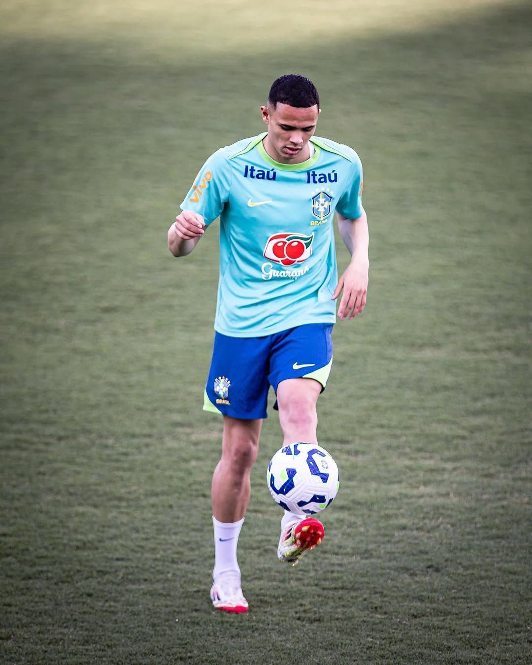 Ex-Grêmio entra na mira do Barcelona; veja quanto o Tricolor pode faturar