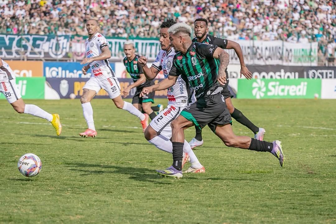 Maringá busca empate contra o Operário-PR na ida da final do Paranaense