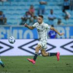 O que disse o jovem atacante João Marcelo após estreia pelo Atlético