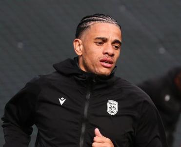 Taison está em fim de contrato com o PAOK, da Grécia