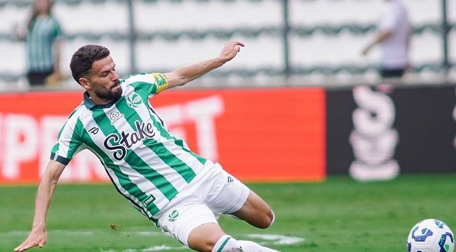 Athletico-PR reforça busca por volantes e mira mais duas contratações; entenda
