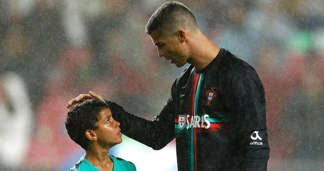 Filho de Cristiano Ronaldo é convocado para seleção sub-15 de Portugal, e pai comemora
