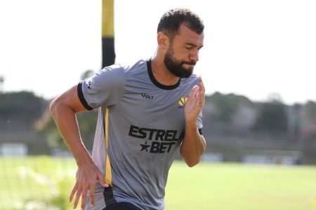 Zagueiro não jogará pelo Criciúma contra o CRB