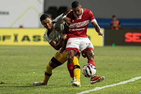Amazonas e CRB empataram em 1 a 1 em jogo válido pela Série B do Campeonato Brasileiro