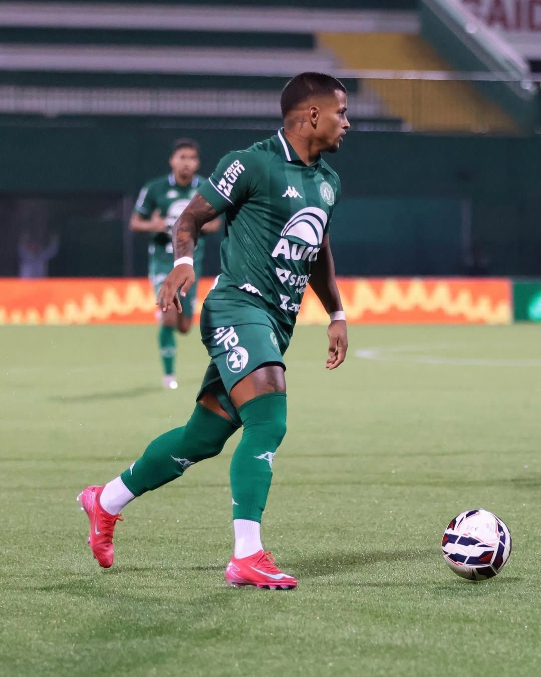 São Paulo acerta contratação de ex-lateral do Atlético