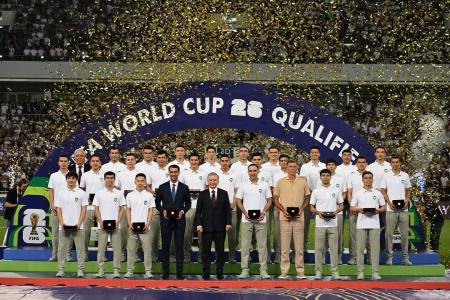 Presidente do Uzbequisão homenageia Seleção Uzbeque após vaga na Copa do Mundo