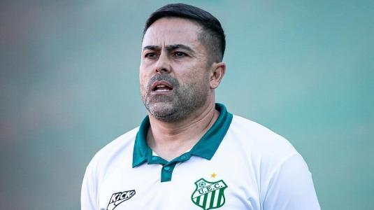 Cícero Júnior, técnico do Uberlândia