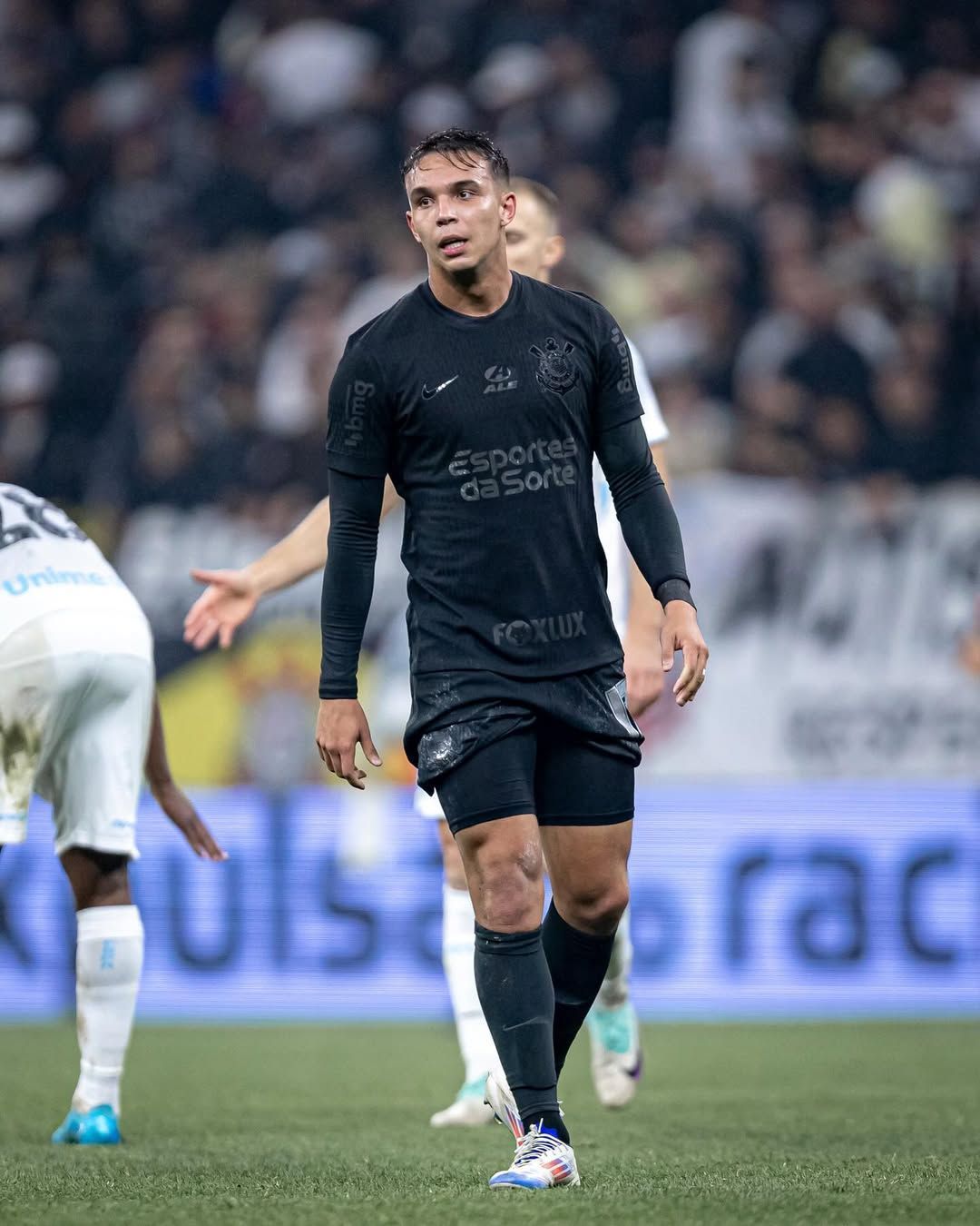 Giovane se despede do Corinthians após ser liberado pelo clube