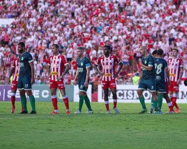 Náutico e Floresta não saíram do 0 a 0 neste sábado (5)