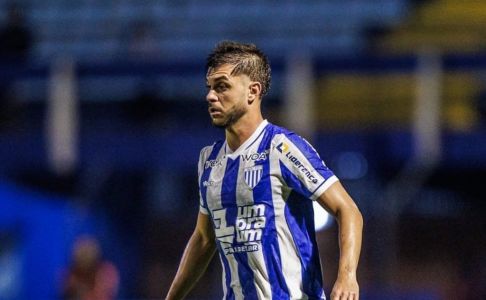 Andrey é uma das novidades no Avaí para encarar o Criciúma