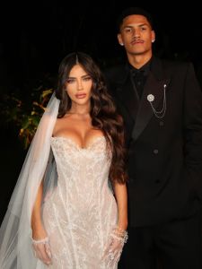 Ângelo Gabriel e Bianca Anchieta em cerimônia de casamento