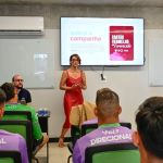 Elenco do América participa de palestra de conscientização sobre violência contra mulheres