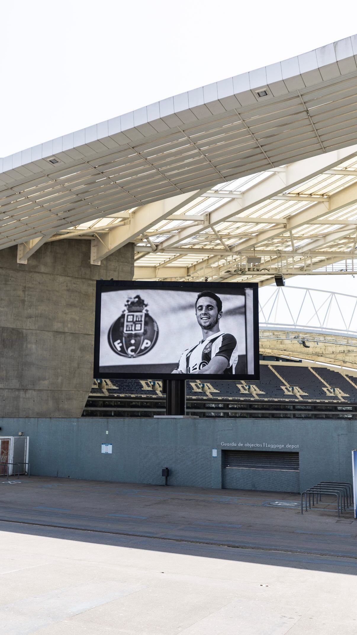 Porto homenageia Diogo Jota no Estádio do Dragão e decreta luto oficial
