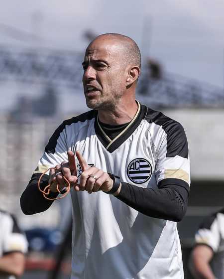 Rui Duarte, técnico do Athletic