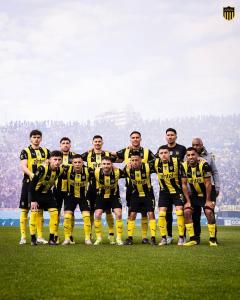 Peñarol vence título do Campeonato Uruguaio nos pênaltis diante do Nacional