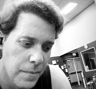 André Valadão chora ao falar sobre a morte de sobrinho