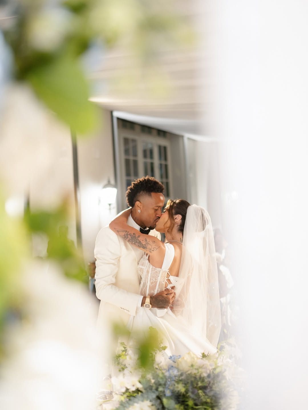 Éder Militão e Tainá Castro se casam em cerimônia luxuosa em São Paulo; veja fotos