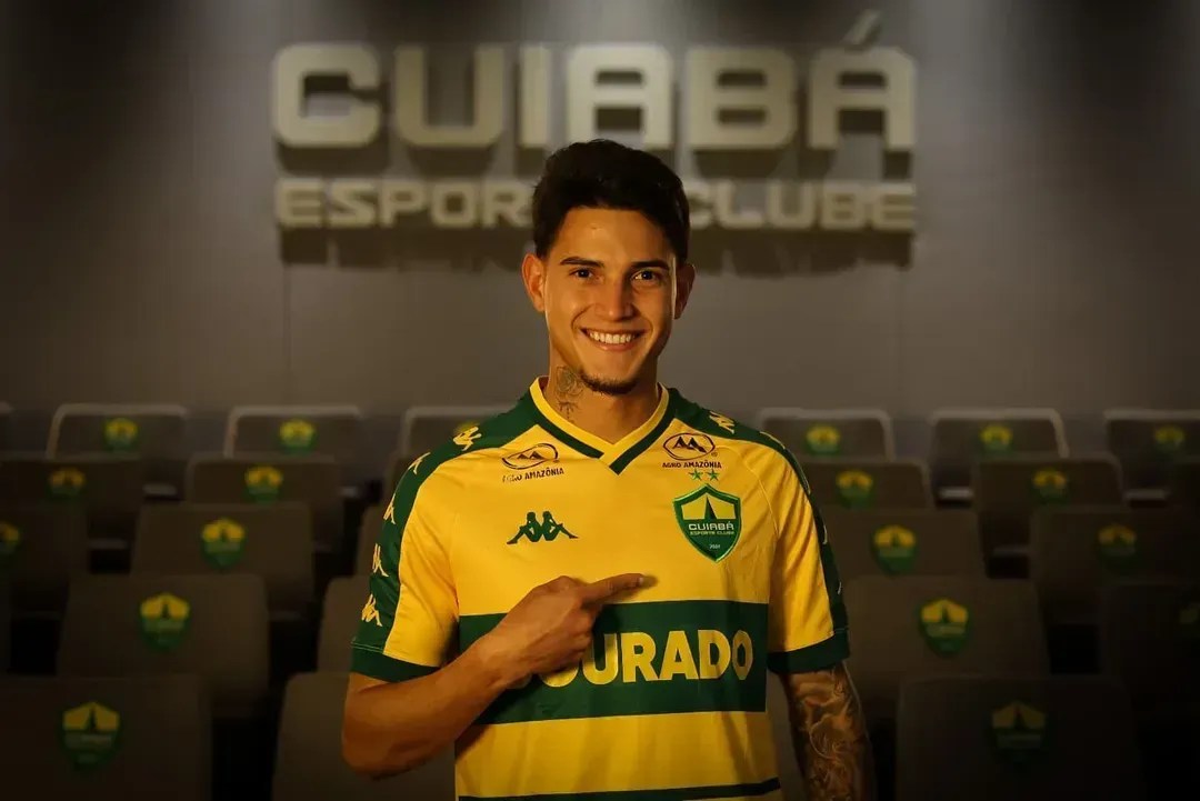 Cuiabá anuncia meia ex-Athletico-PR que estava no futebol chileno