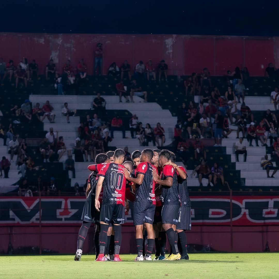 Clube mineiro surpreende e contrata ídolo de Corinthians e São Paulo como novo técnico
