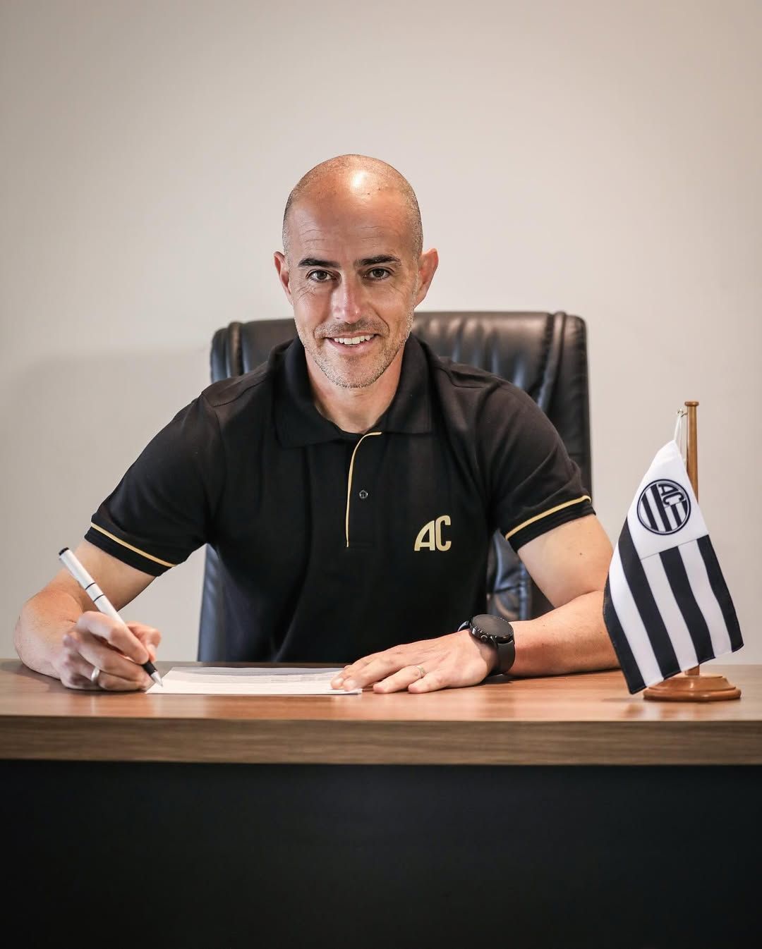 Athletic renova contrato com técnico Rui Duarte; saiba detalhes