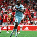 Ex-Cruzeiro desencanta e marca primeiro gol na Premier League após drama pessoal