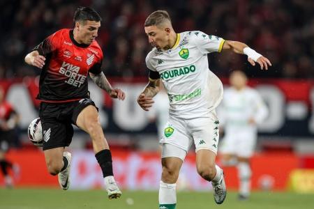 Athletico-PR e Cuiabá empataram neste sábado (16)