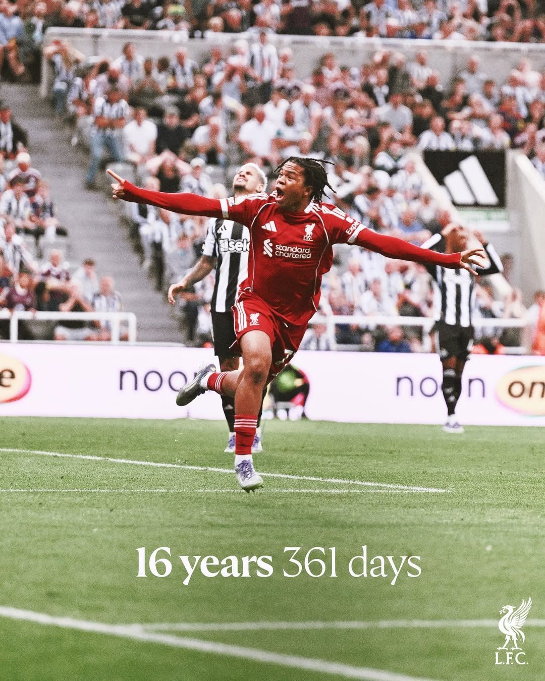 Quem é Rio Ngumoha, inglês que decidiu jogo e se tornou o mais jovem a marcar pelo Liverpool