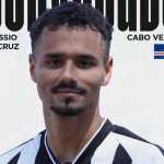 Atacante do Athletic é convocado e vai enfrentar dupla do Manchester United
