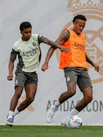 Militão e Rodrygo em treino do Real Madrid