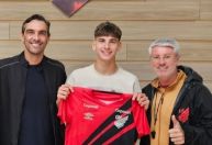 Filho de Giba, campeão olímpico de vôlei, deixa Athletico-PR por questões familiares