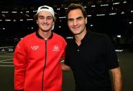 João Fonseca faz convite, e Roger Federer virá ao Brasil para exibição em dezembro