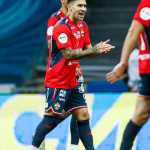 Internacional oficializa acerto com volante argentino ex-River Plate