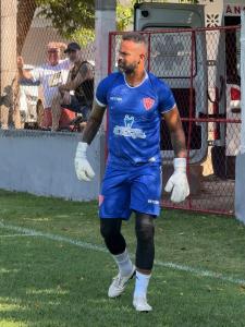Bruno em ação no futebol amador
