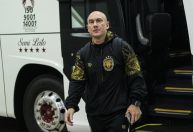 Em crise, clube da Série B demite treinador na reta final da competição