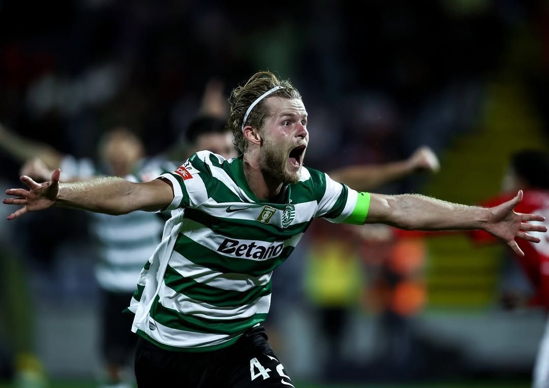 Com um a menos, Sporting marca nos acréscimos e vence Santa Clara pela Liga Portugal