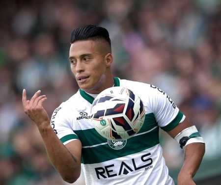 Coritiba de Sebastian Gómez jogou no Couto Pereira lotado