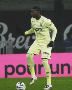 Paul Pogba em ação pelo Monaco, dois anos após a suspensão por doping