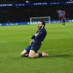Kvaratskhelia brilha, e PSG atropela Rennes pelo Campeonato Francês