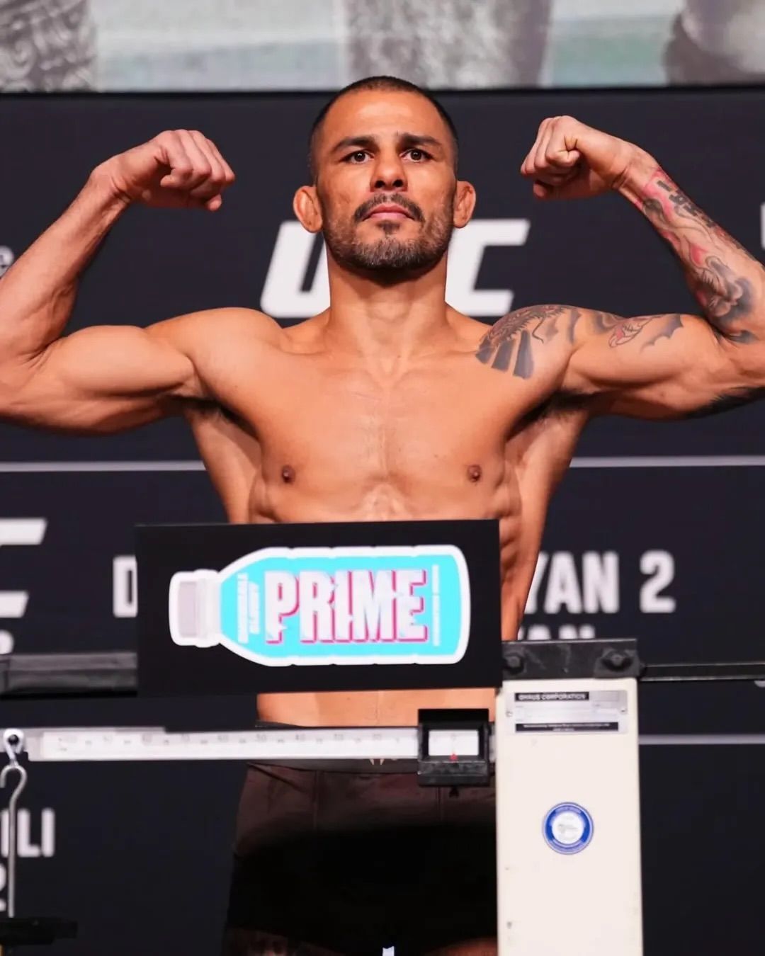 UFC 323: Pantoja abre caminho para superluta com Merab pelo segundo cinturão