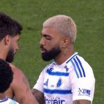 Dublador aponta o que Gabigol disse a Yuri Alberto após eliminação do Cruzeiro