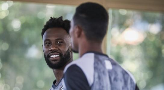 O meio-campista David Braga (foto), do Athletic, foi um dos que se reapresentaram no CT Magno dos Santos, em Santa Cruz de Minas