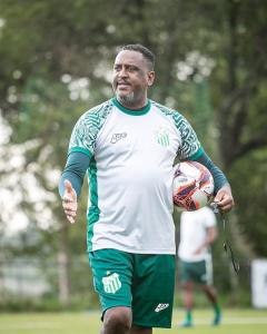 Jorge Castilho, técnico do Uberlândia
