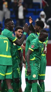 Time do Senegal celebra gol na Copa Africana Nações